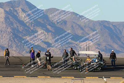 media/Feb-06-2025-Racers Edge (Thu) [[c17ed6f7b1]]/3-Around the Pits-Track Walk/